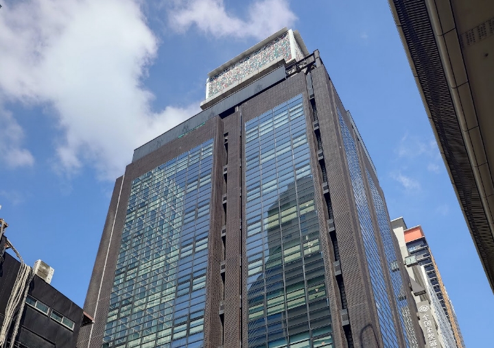 ゆたか証券の大阪ディーリング分室の外観写真